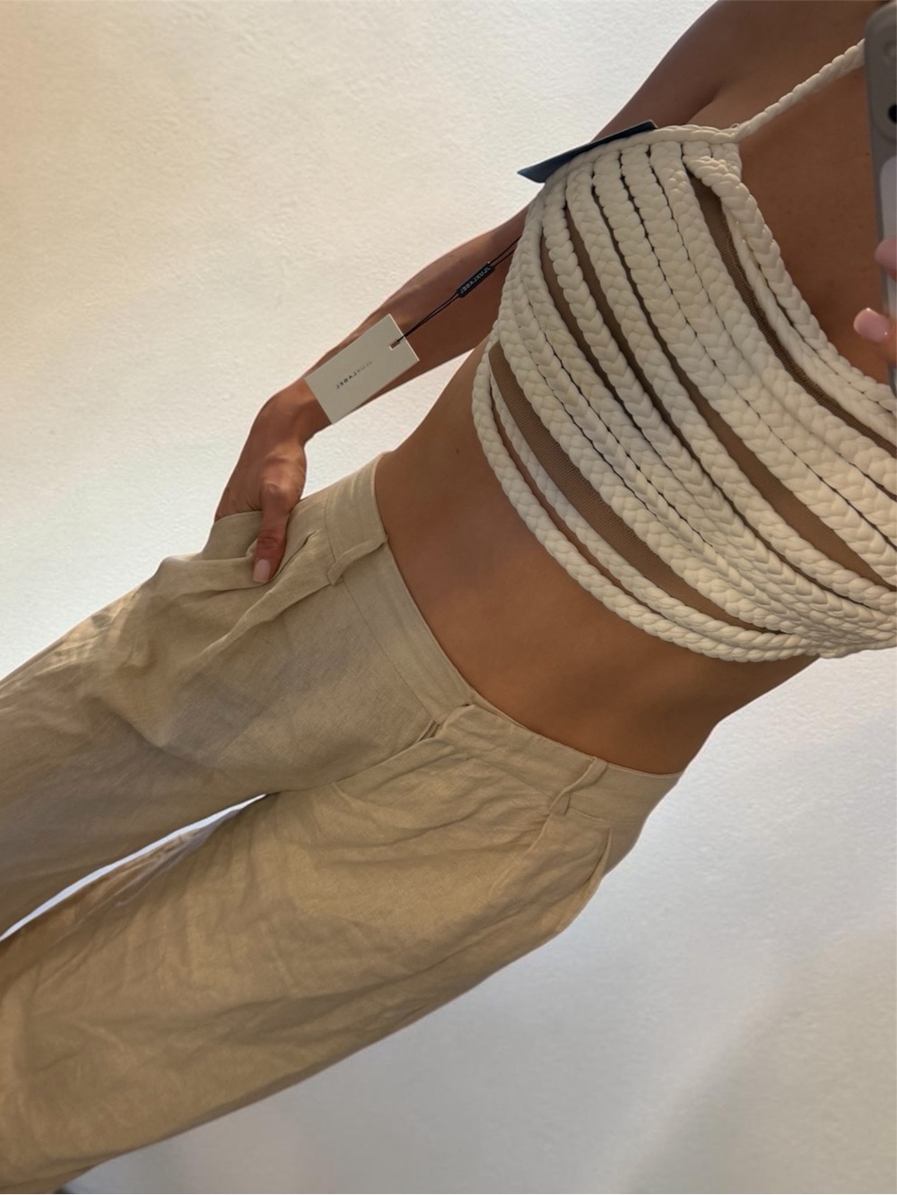 Jlux label top